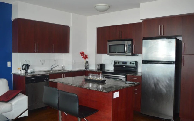 New Luxury Condo-Lake Shore View-Parking