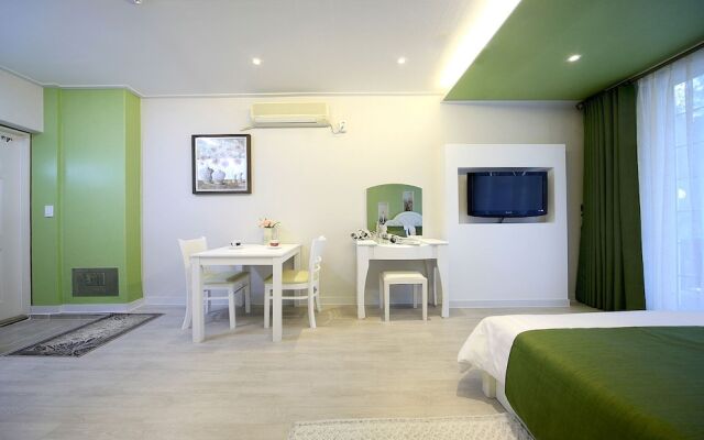 Gangneung Gyeongpo Bali Pension