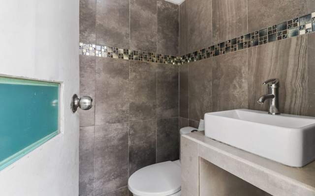 Luxury 4BR Villa with Pool