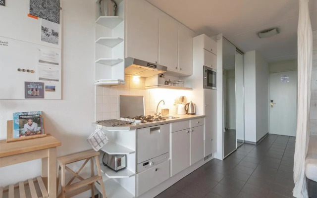 Apartment With Kitchen