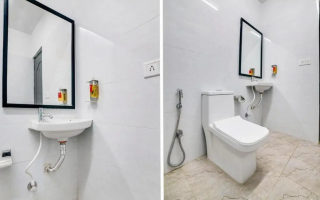 OYO Townhouse 361 Sarvar Hospitality