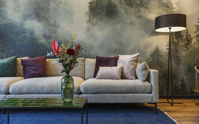 Black F House - Serviced Apartments