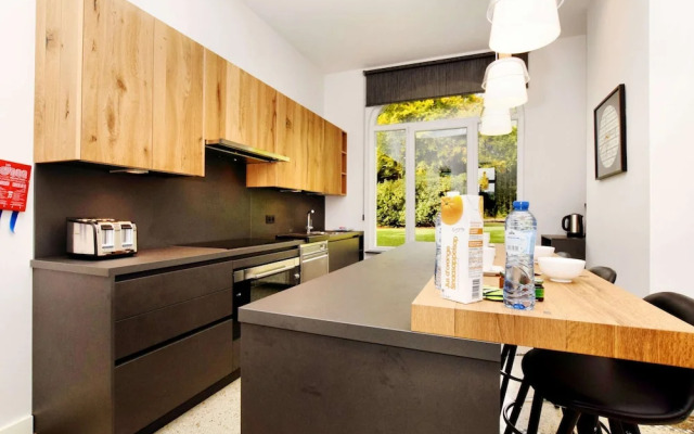 Opulent Holiday Home in Spa with Sauna, Hot Tub, Playroom