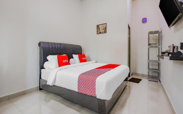 OYO 90063 Silver Homestay Syariah