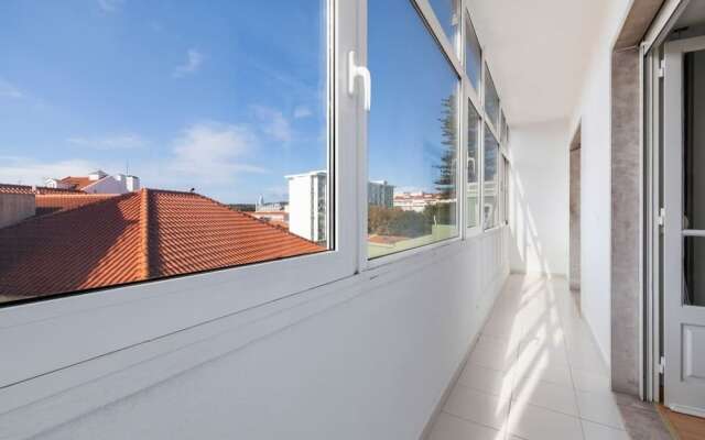 Minimalist 2bdr Apt in Lisbon, Excellent Location