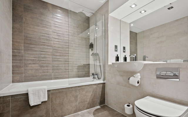 Roomzzz London Stratford
