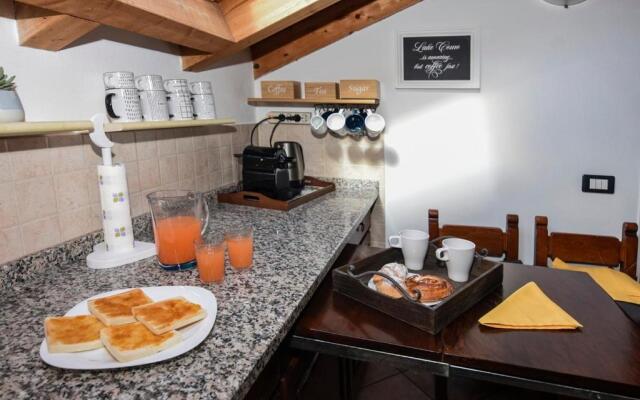 L'UNA DI LAGO Lake Apartment With Parking