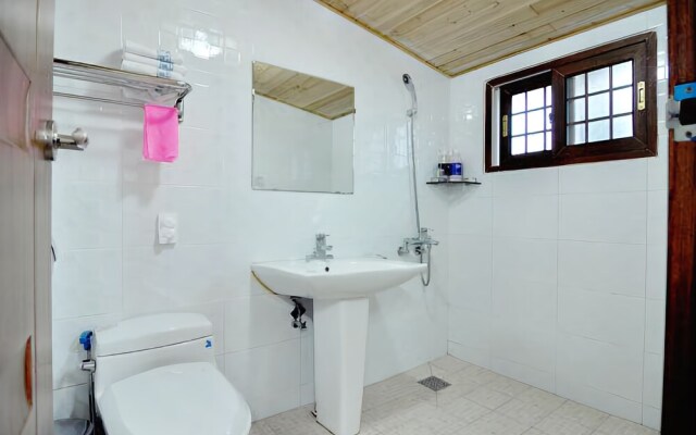 Seogwipo Log House Pension