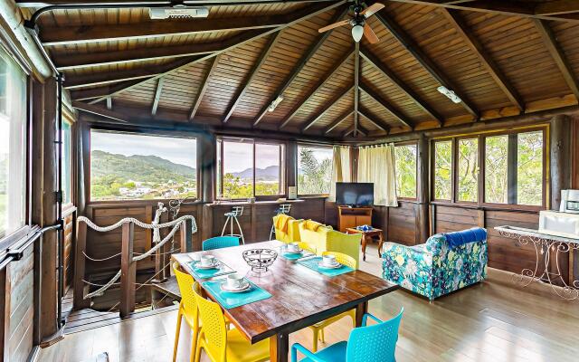 Casa em condomínio em meio à natureza CLN006