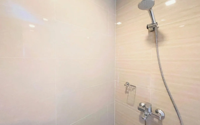 Uptown Parksuites BGC