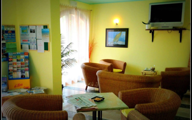 Mistral Hotel