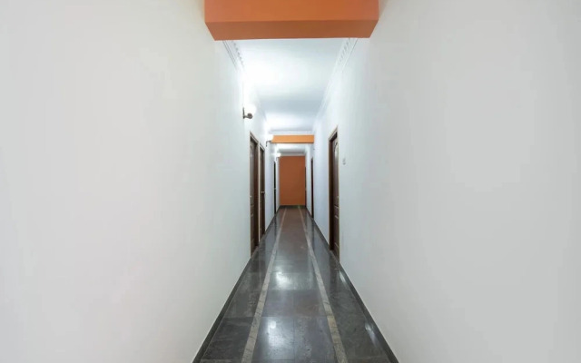 OYO 16123 Chandana Deluxe