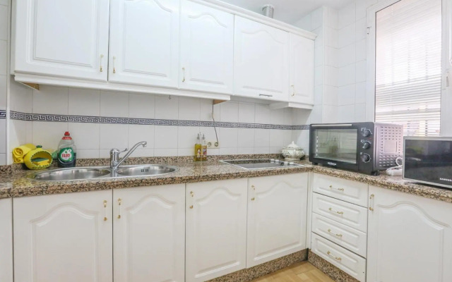 JUDERIA CENTER PREMIUM SUITES FREE Parking