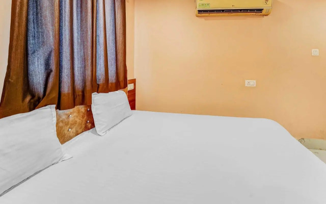 OYO Flagship 80616 Hotel Ark International