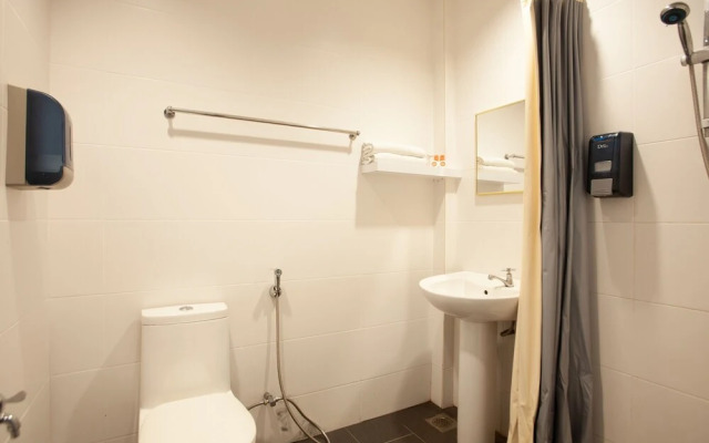 OYO 89487 Space Hotel