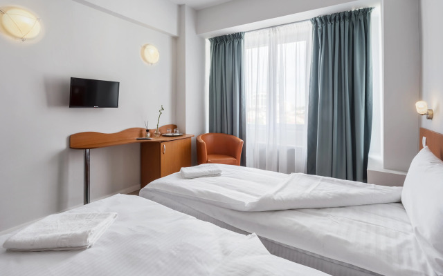 Elizeu Hotel