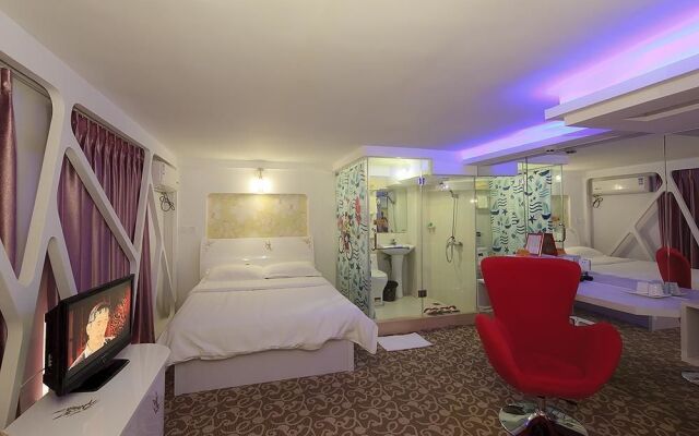 Qingdao Sweet Space Business Hotel