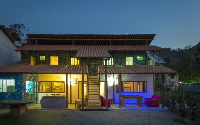 Dama das aguas hostel Paraty