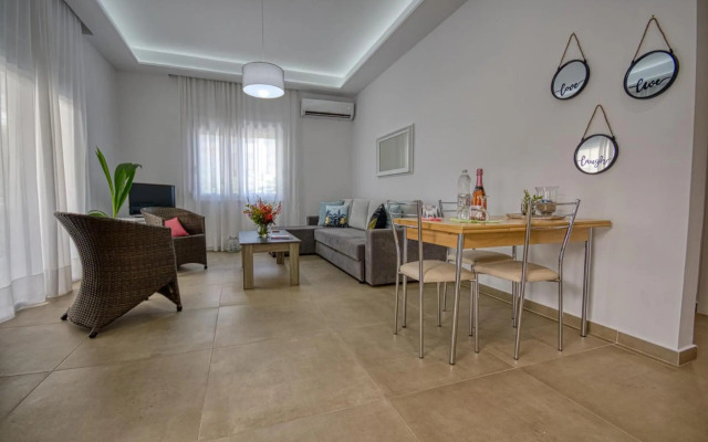 The Rhodes Marina Apartment