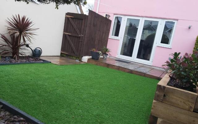 The Pink House, Paignton
