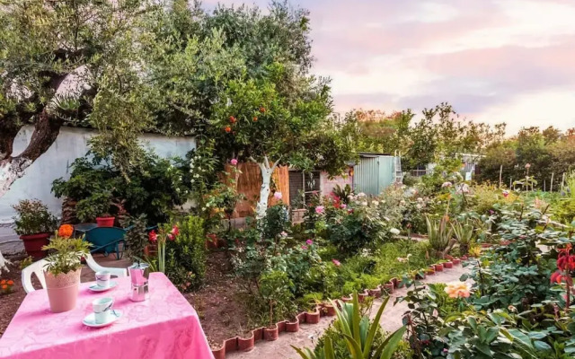 Summer Rose Garden Getaway - A Step to the Beach