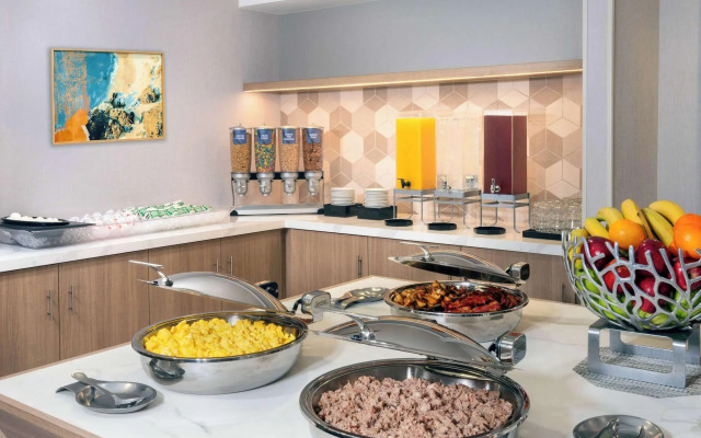 Homewood Suites by Hilton Tampa Airport - Westshore