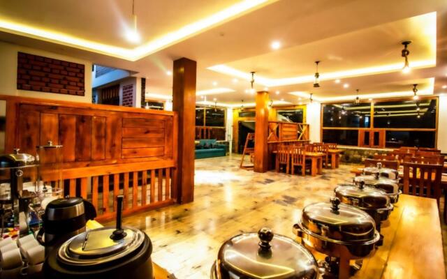 La Riqueza Hotels Raunsali