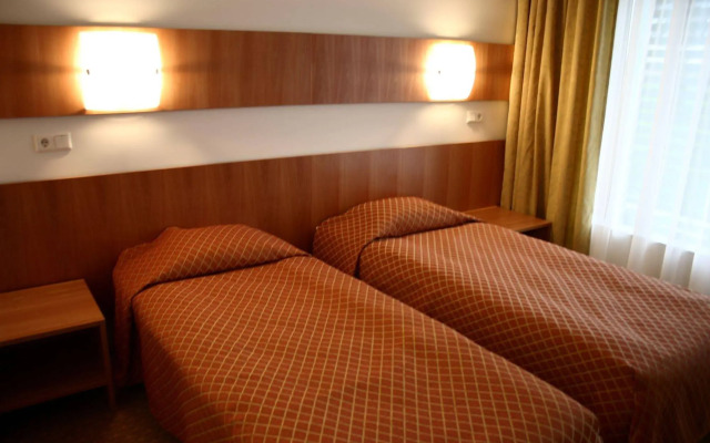 Raadimõisa Hotel