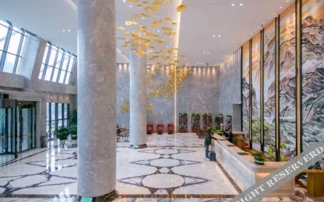 Vienna International Hotel (Wuhan Workers' Culture Palace Jiyuqiao Metro Station)