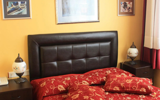 Cosmopolitan Park Hotel