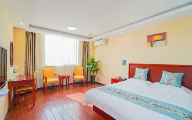 Shanghai Biguan Hotel