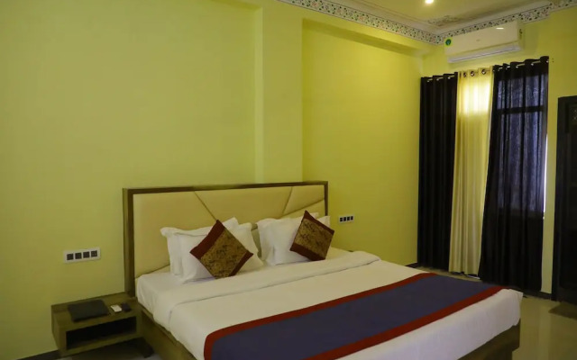 Shiv Ashray Resort