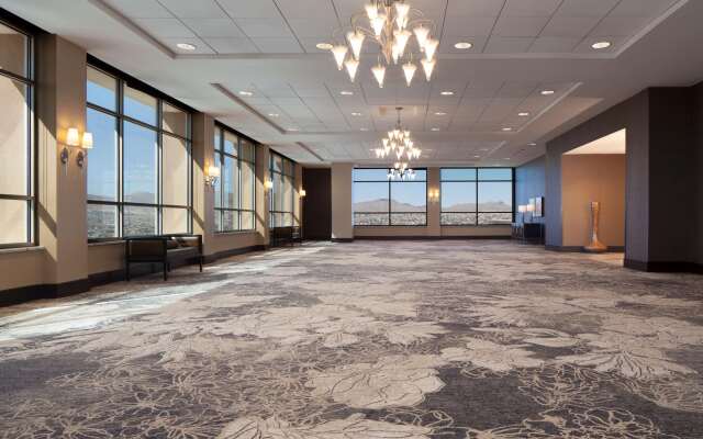 DoubleTree by Hilton El Paso Downtown