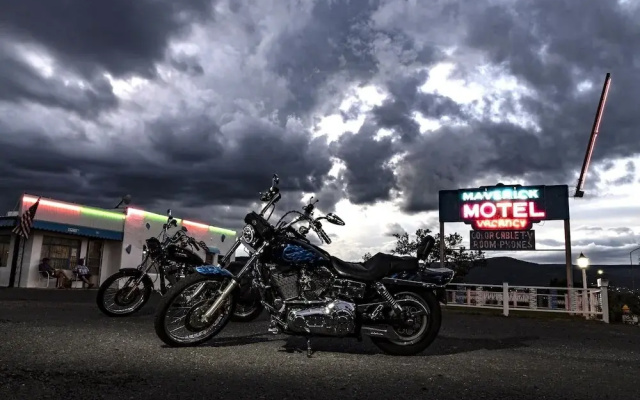 Maverick Motel and Glamp Ground - фото 4