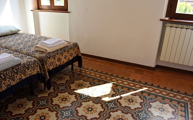 Stay in Verona Center