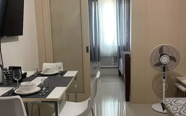 Sea Residences MOA Arena SMX BY DARPM