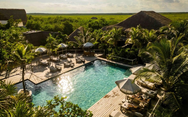 Radhoo Tulum