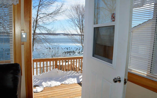 Dewar's Inn on the River