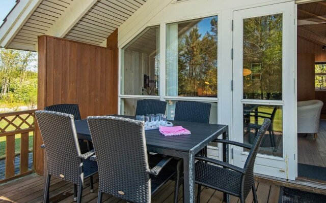 6 Person Holiday Home in Hemmet