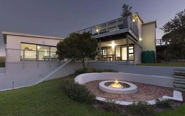 Korhaan House