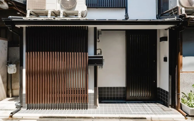 Higashiyama L1