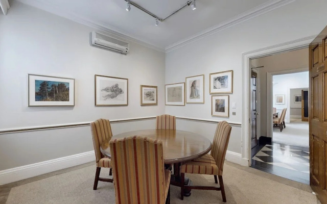 The University Club of Toronto