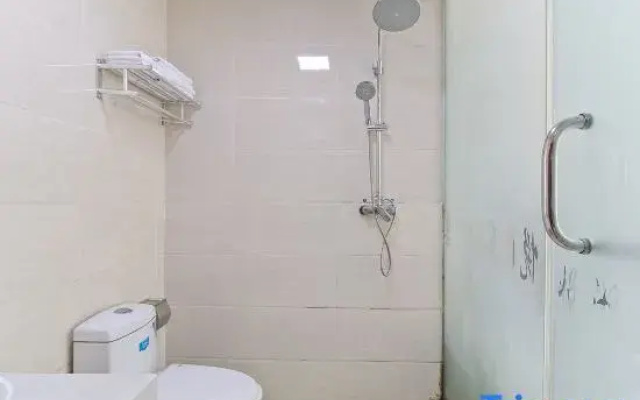 Yuehu Hotel (Hefei Binhu Yintai City Sunac Land)