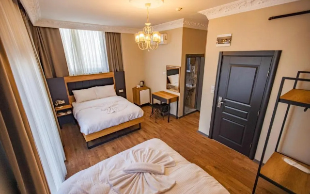 Grand Balyan Hotel & Restaurant