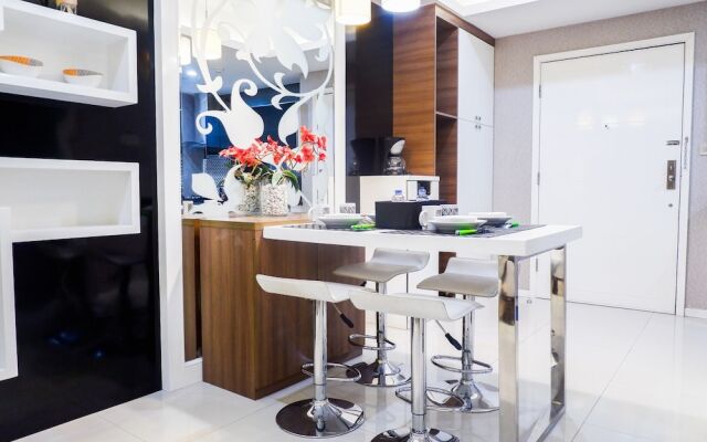 Furnished 1BR City View Casa Grande Apartment