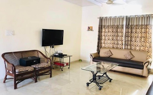 Spicy Mango Malhotra's Pristine Villa