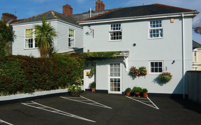 OYO Elnor Guest House