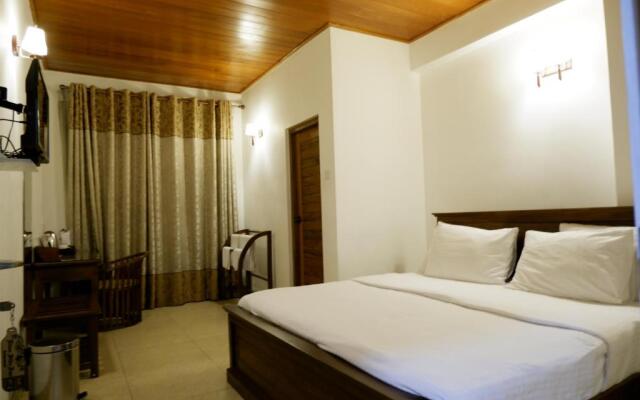 Riverside Inn Hotel