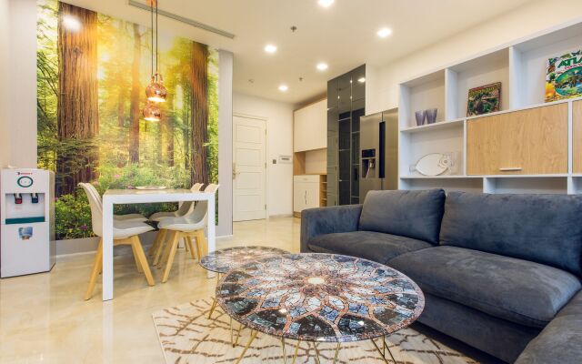 Urban House Saigon - Golden River