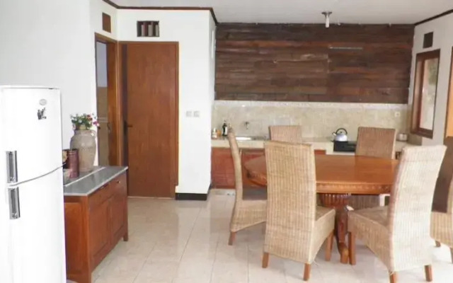De Bukit Dago Villa